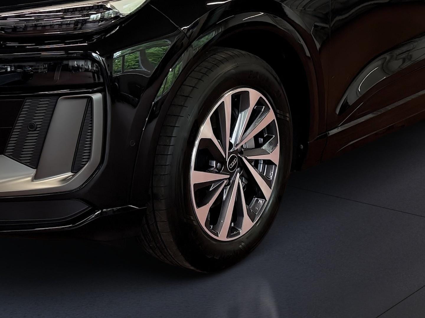 Bild über Audi Q6 SUV e-tron e-tron quattro - für weitere Informationen kontaktieren Sie den Audi Partner