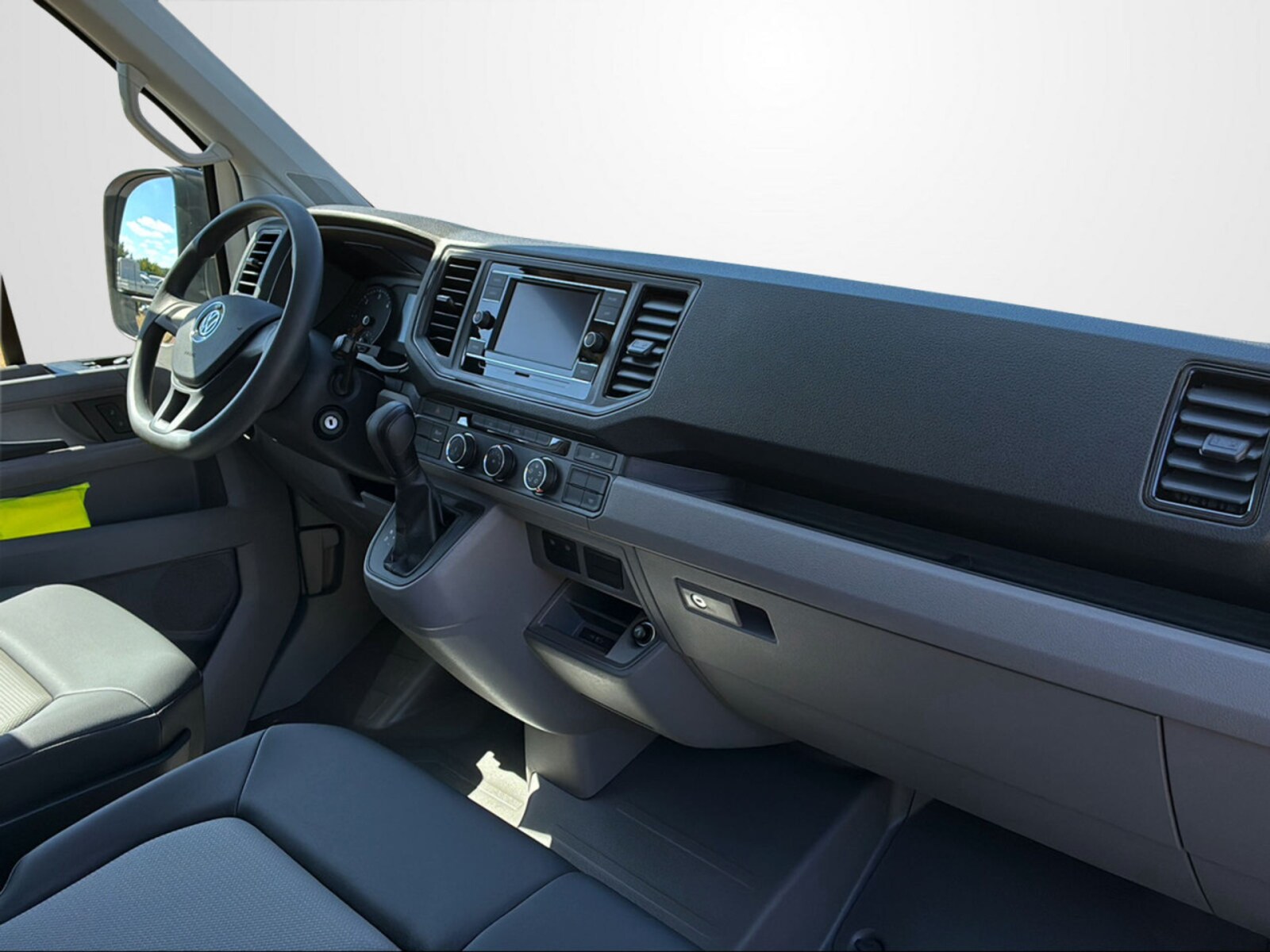 Volkswagen Crafter Einzelkabine mittlerer Radstand – Bild 11
