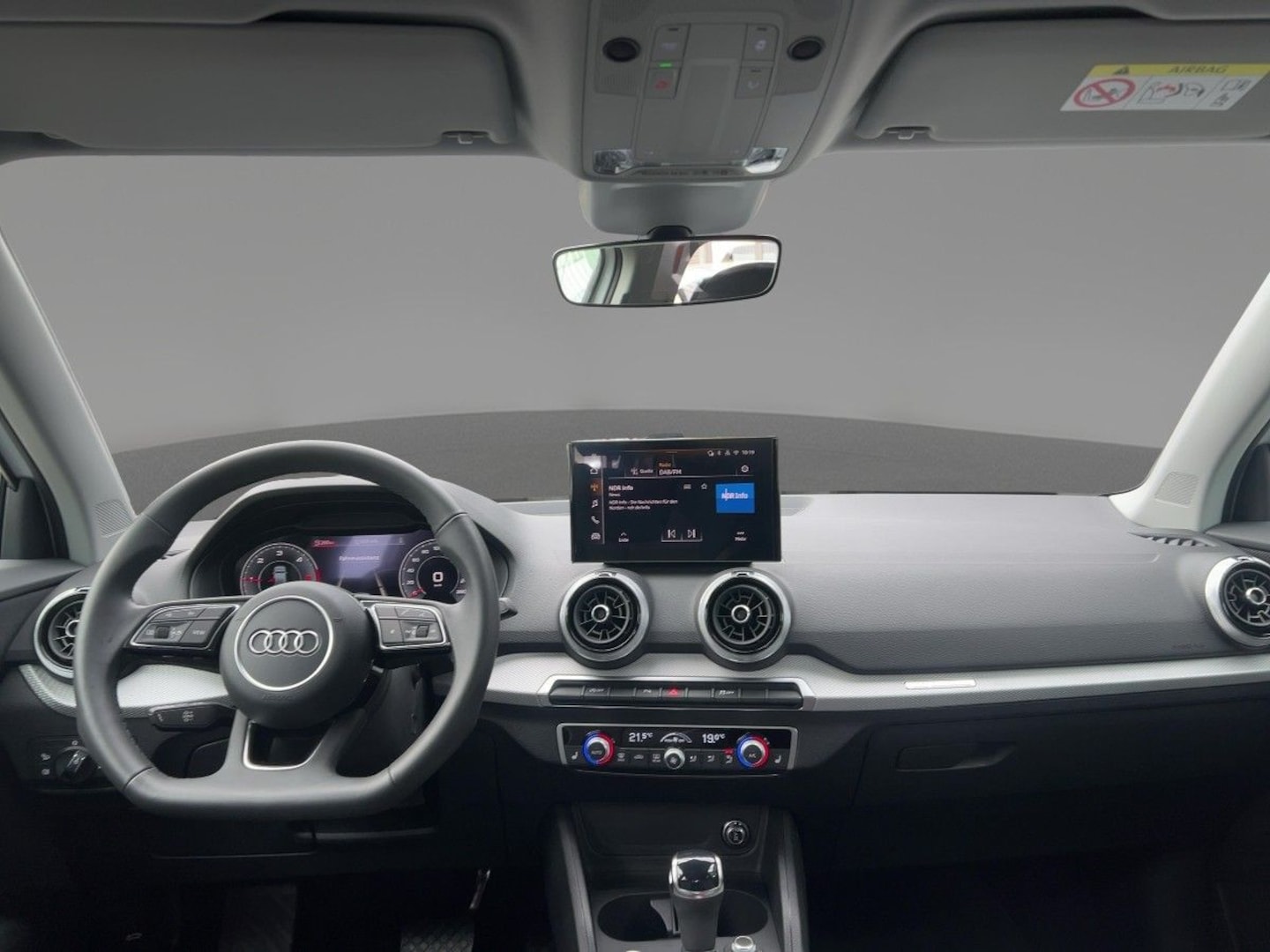 Bild über Audi Q2 S line 35 TDI S tronic - für weitere Informationen kontaktieren Sie den Audi Partner