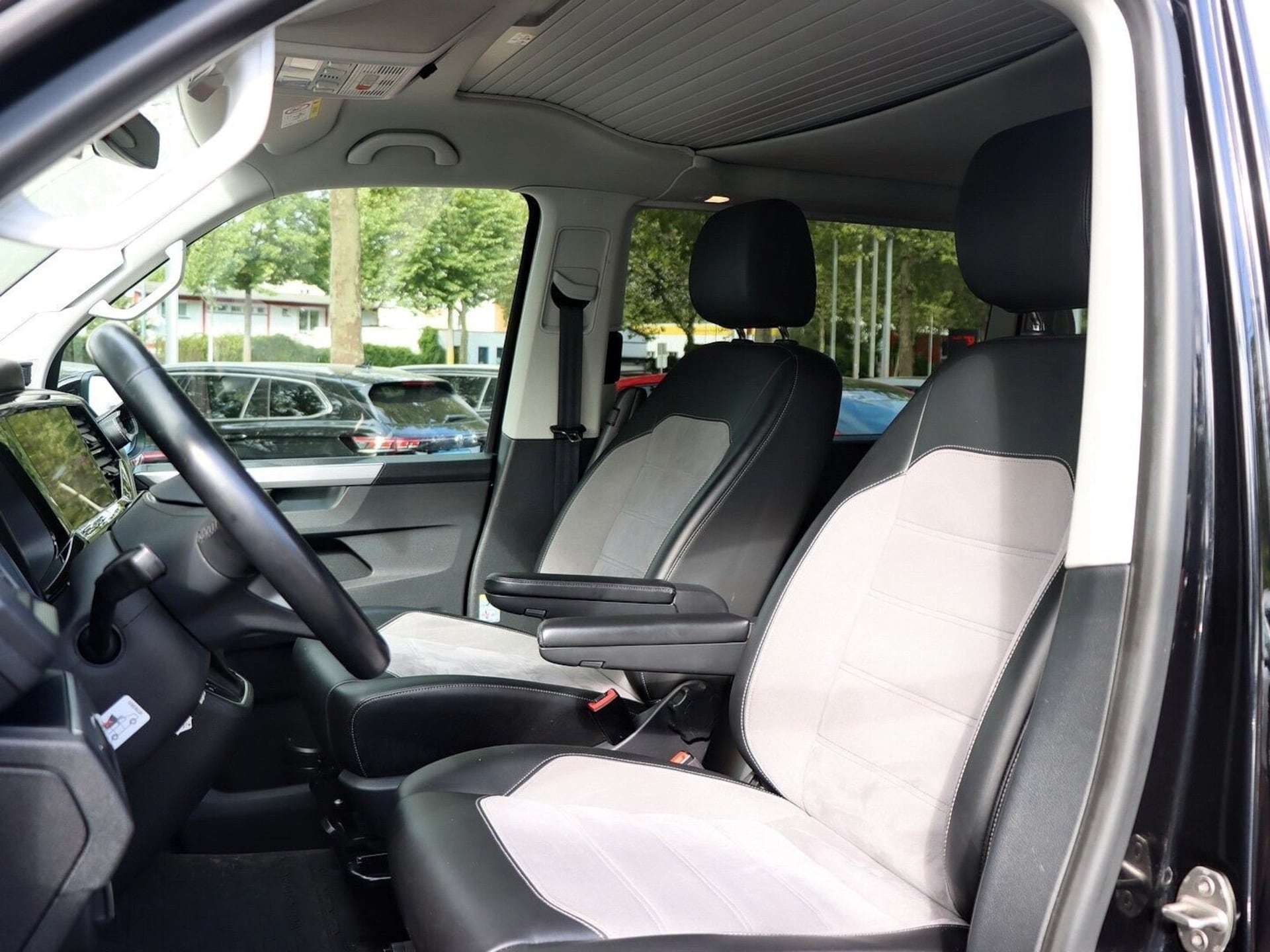 Volkswagen T6.1 California Beach