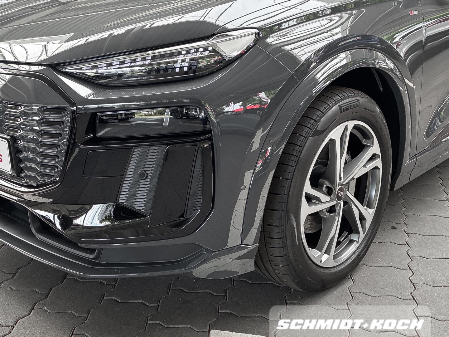 Bild über Audi Q6 SUV e-tron e-tron performance - für weitere Informationen kontaktieren Sie den Audi Partner