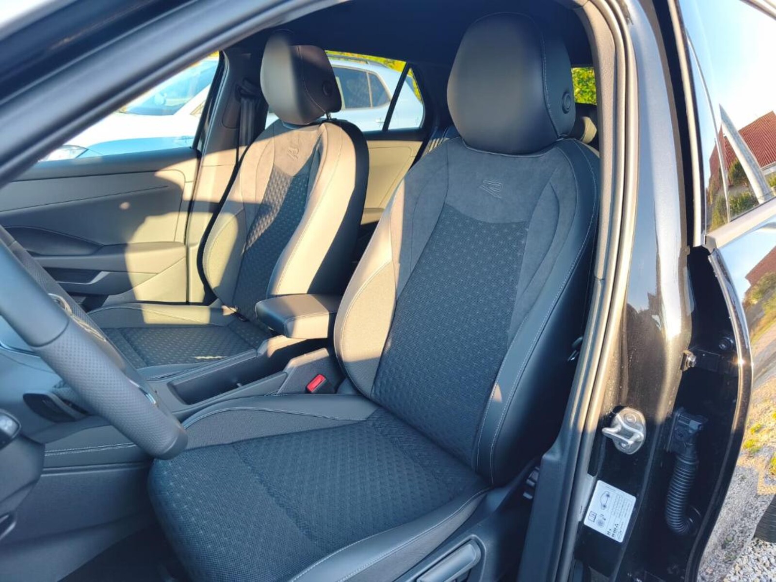 Volkswagen T-Roc – Bild 9