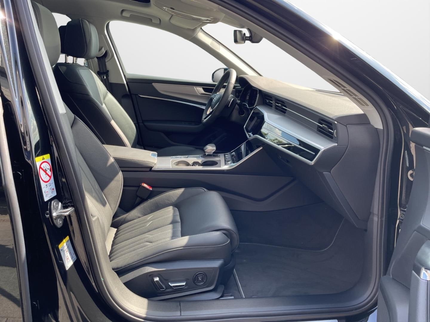 Bild über Audi A6 Avant TFSI e S line 55 TFSI e quattro S tronic - für weitere Informationen kontaktieren Sie den Audi Partner