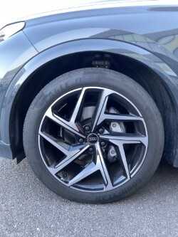 Image about Audi Q6 SUV e-tron S line e-tron performance 225,00 kW
