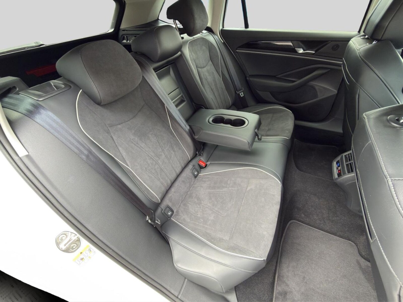 Volkswagen Passat – Bild 15