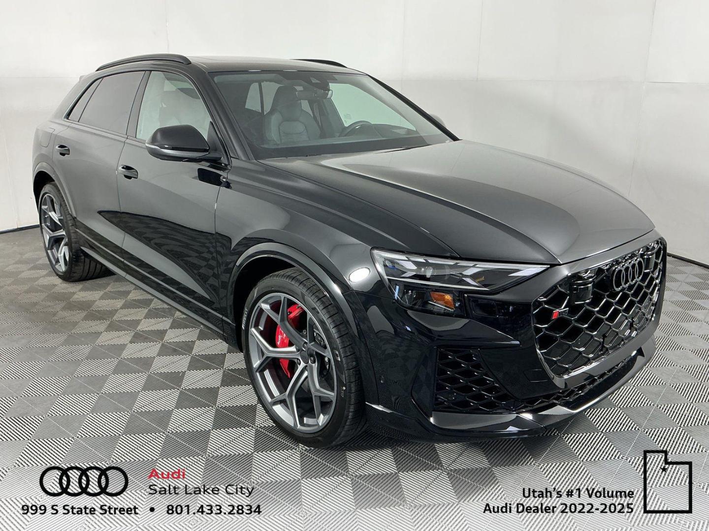 2026 Audi RS Q8 -'s photo