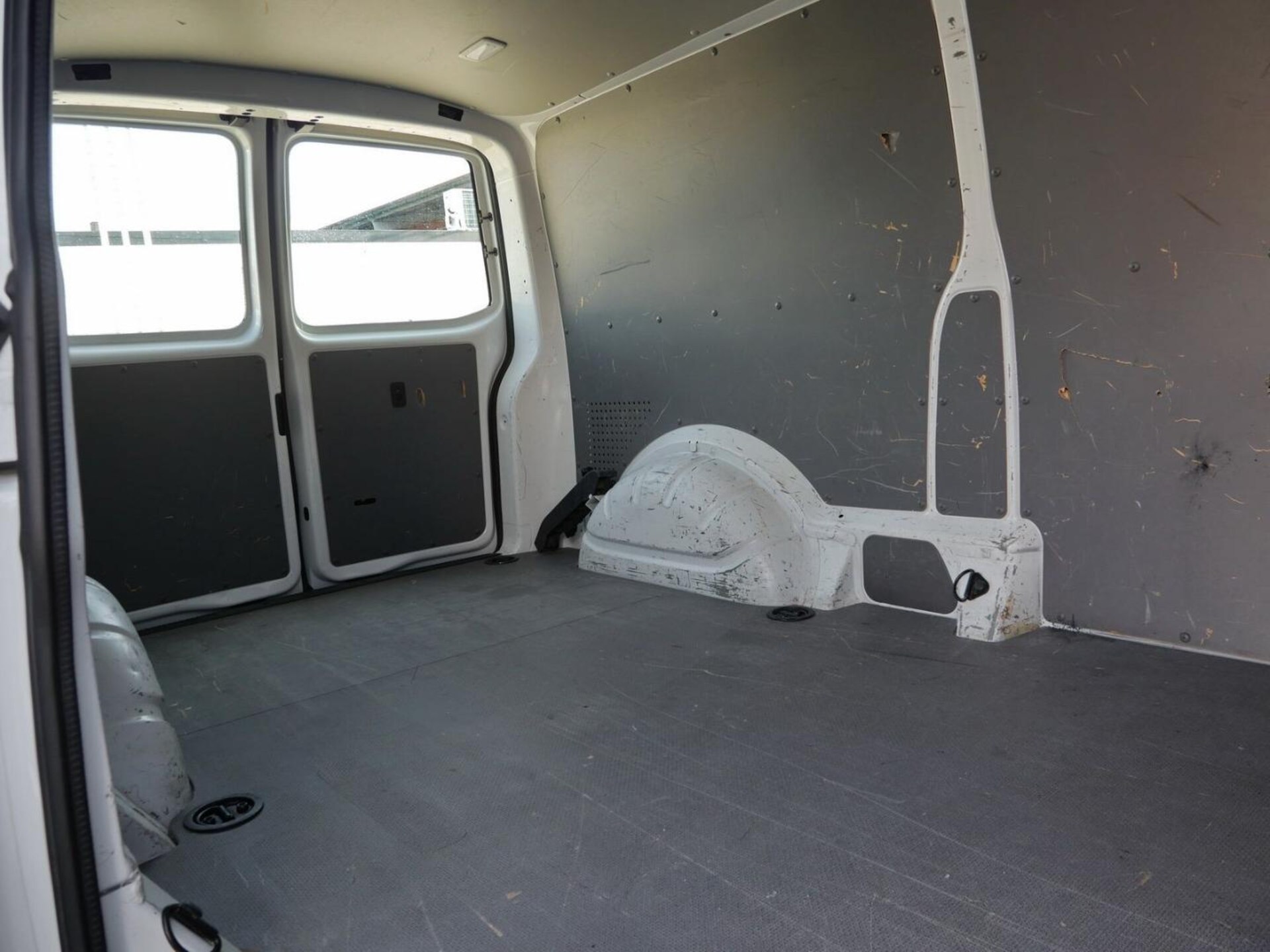 Volkswagen T6.1 Transporter Kasten langer Radstand