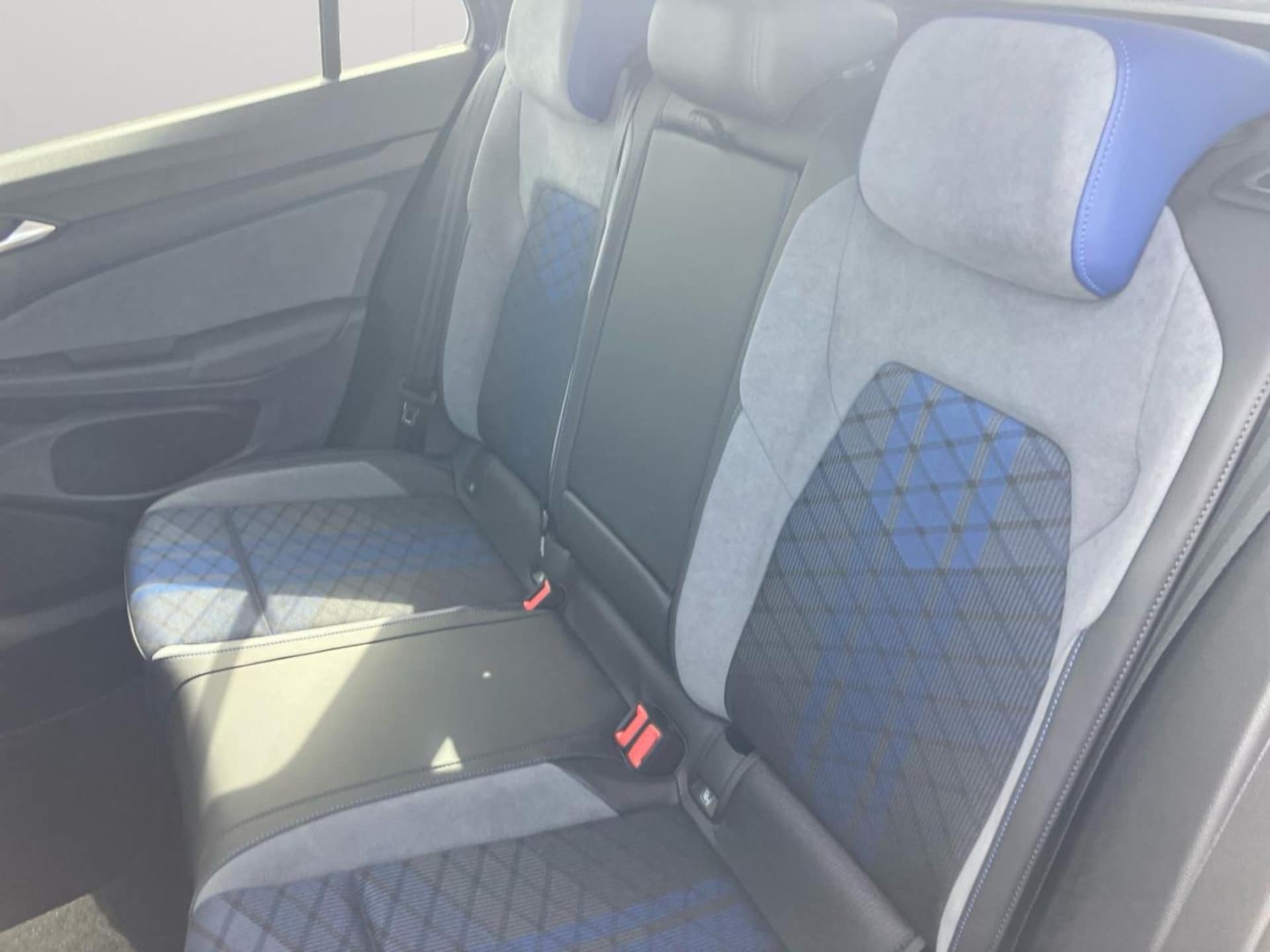 Volkswagen Golf Variant R