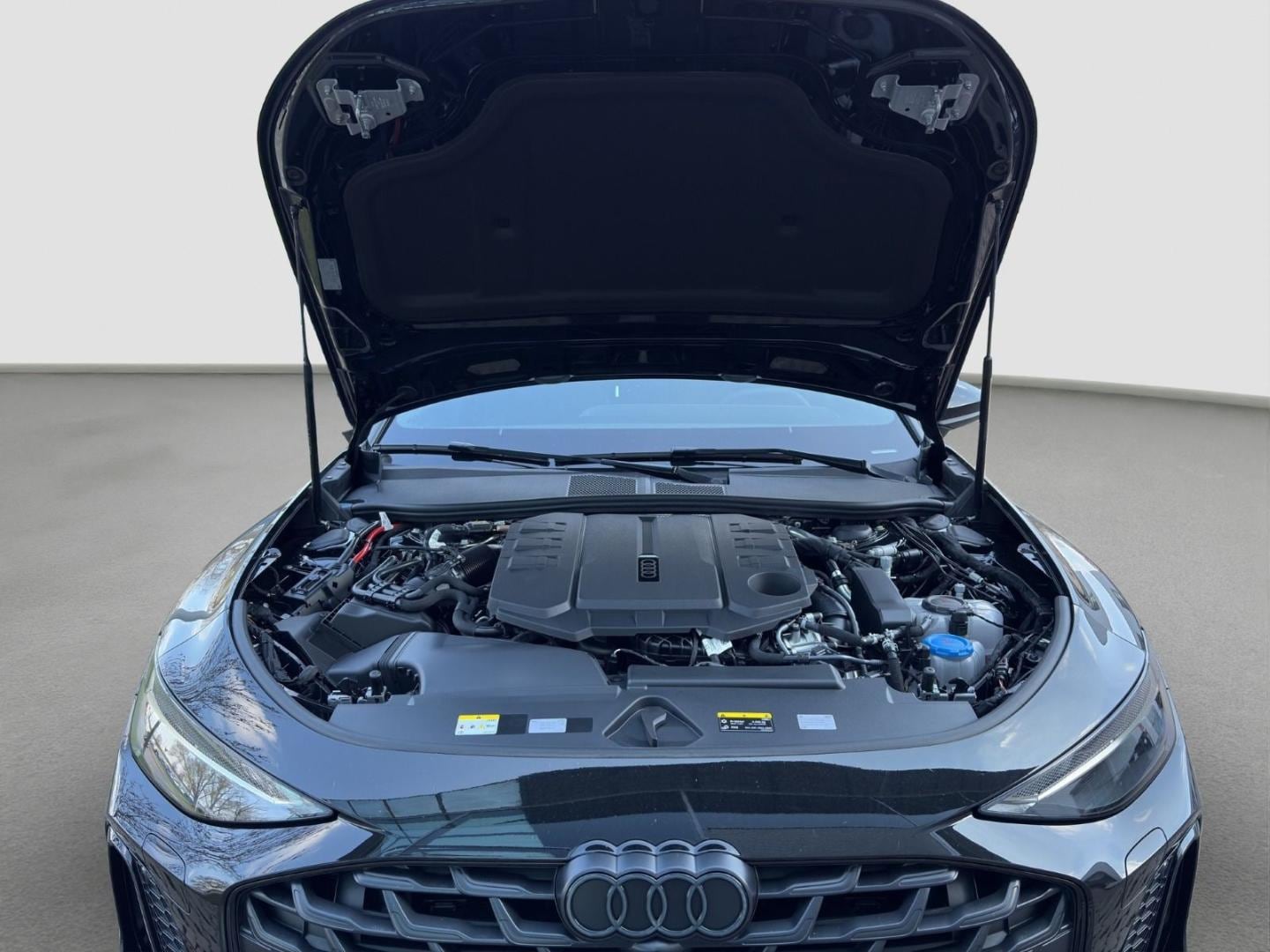Bild über Audi A6 Avant edition one TDI quattro 220 kW S tronic - für weitere Informationen kontaktieren Sie den Audi Partner