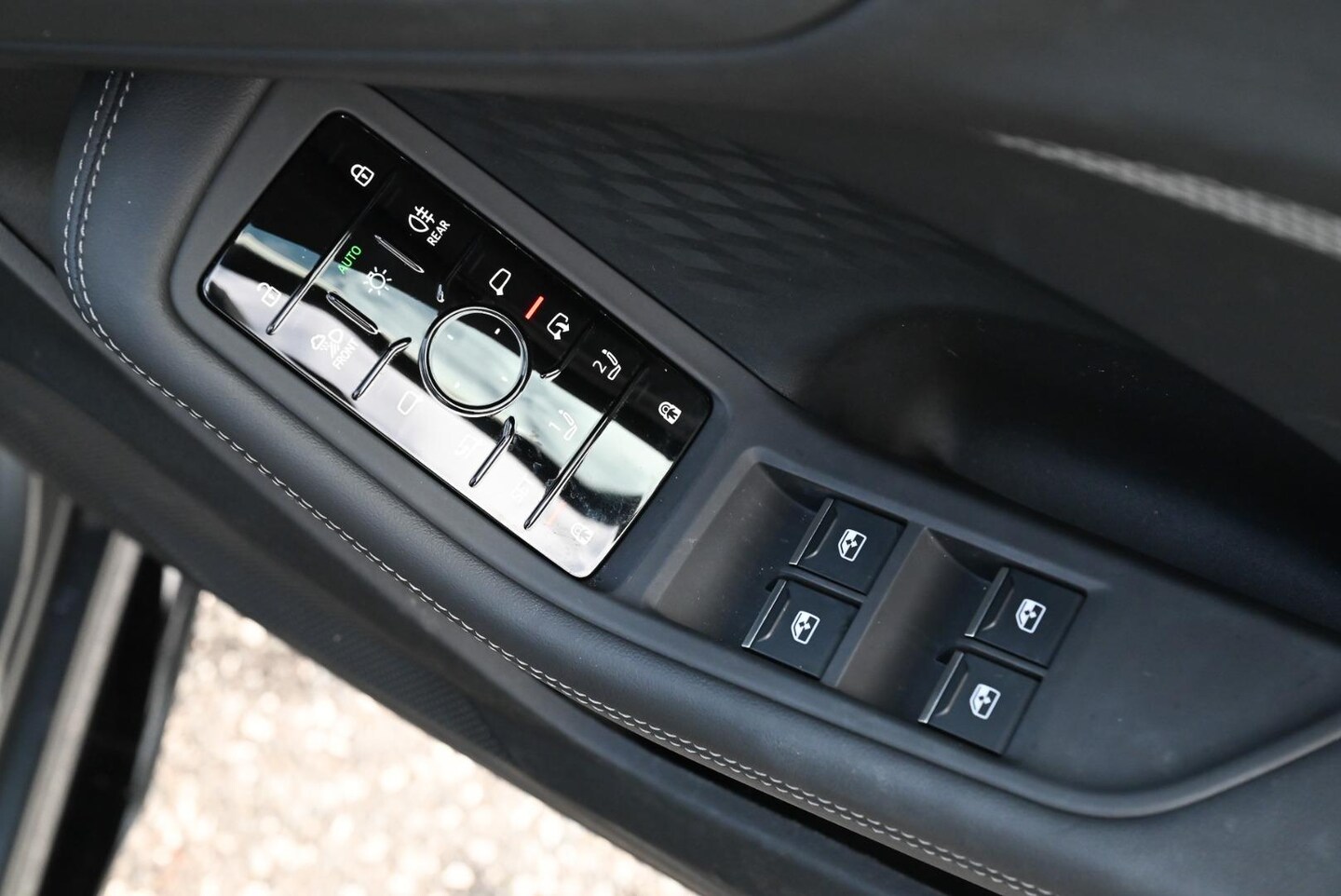 Image about Audi A5 Avant TFSI e e-hybrid quattro 270 kW S tronic