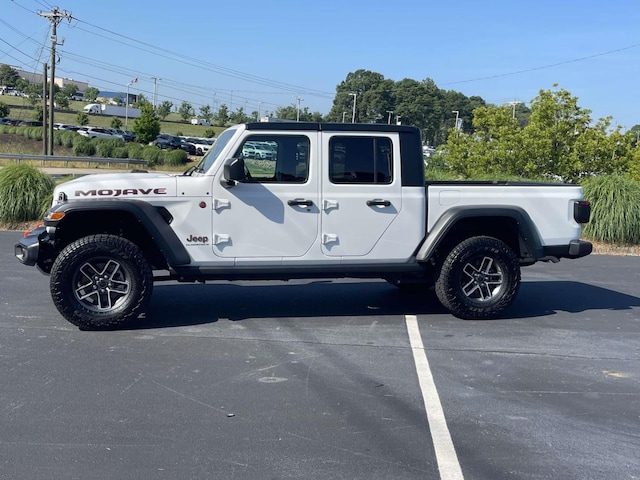 2025 Jeep Gladiator