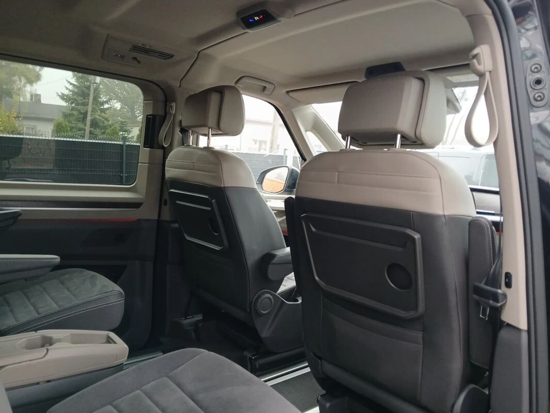 Volkswagen Multivan długi rozstaw osi Style