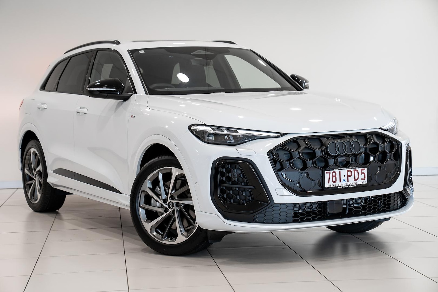 Image about Audi Q5 SUV TDI quattro 150 kW sport