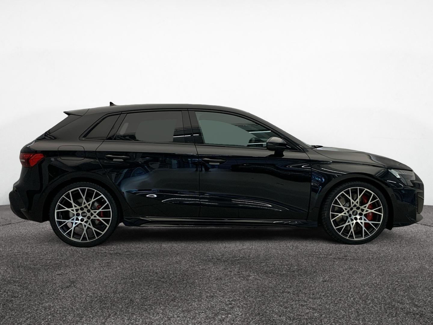 Image about Audi RS 3 Sportback TFSI quattro S tronic