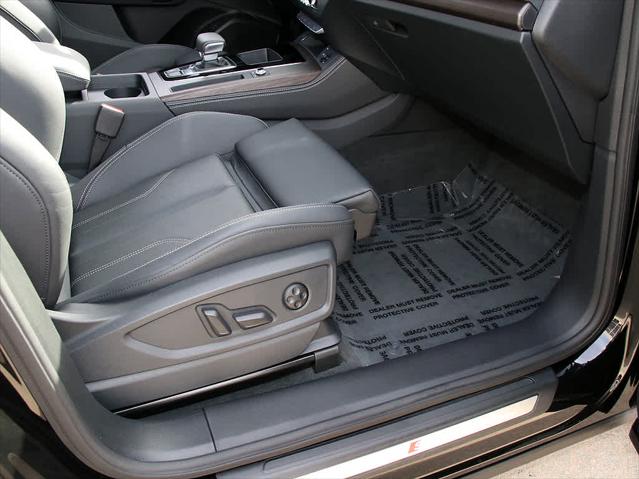 2025 AUDI Q5 - Image 32
