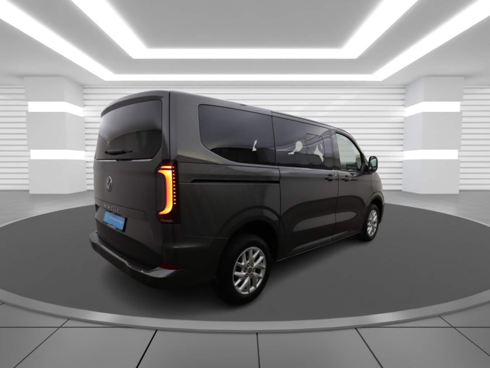 Volkswagen Caravelle Style