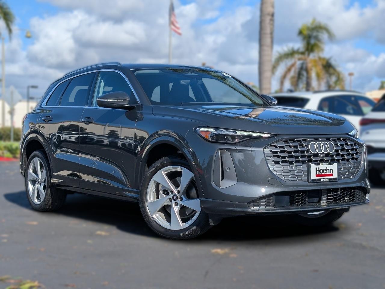 2025 Audi Q5 40 Premium Plus's photo