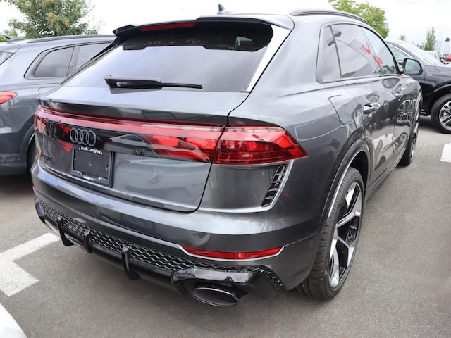 2026 Audi RS Q8 SUV performance