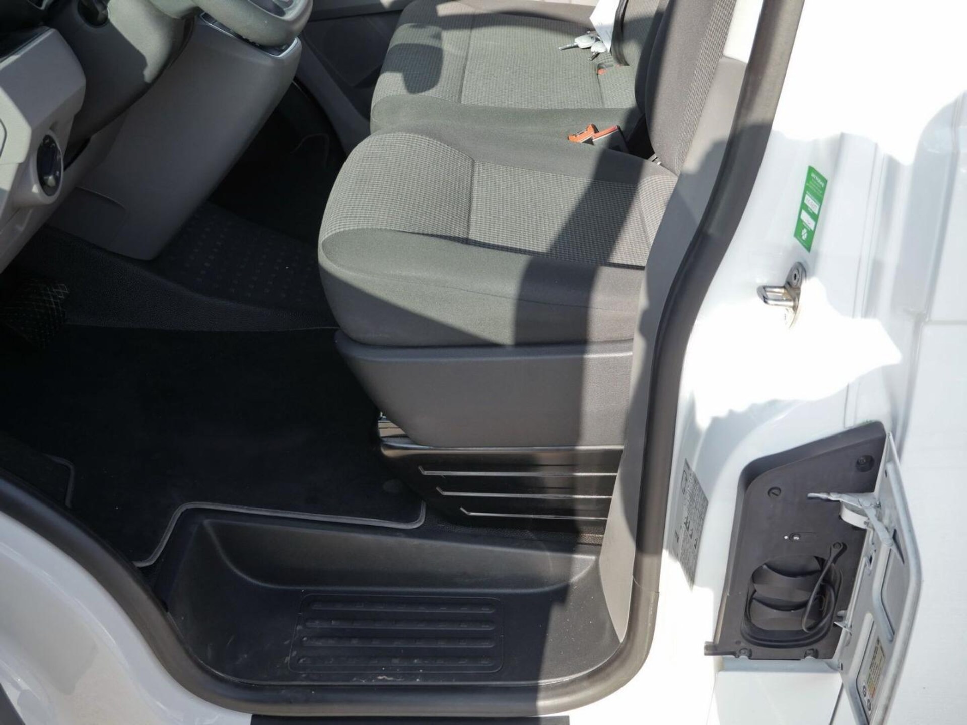 Volkswagen T6.1 Transporter Kasten langer Radstand