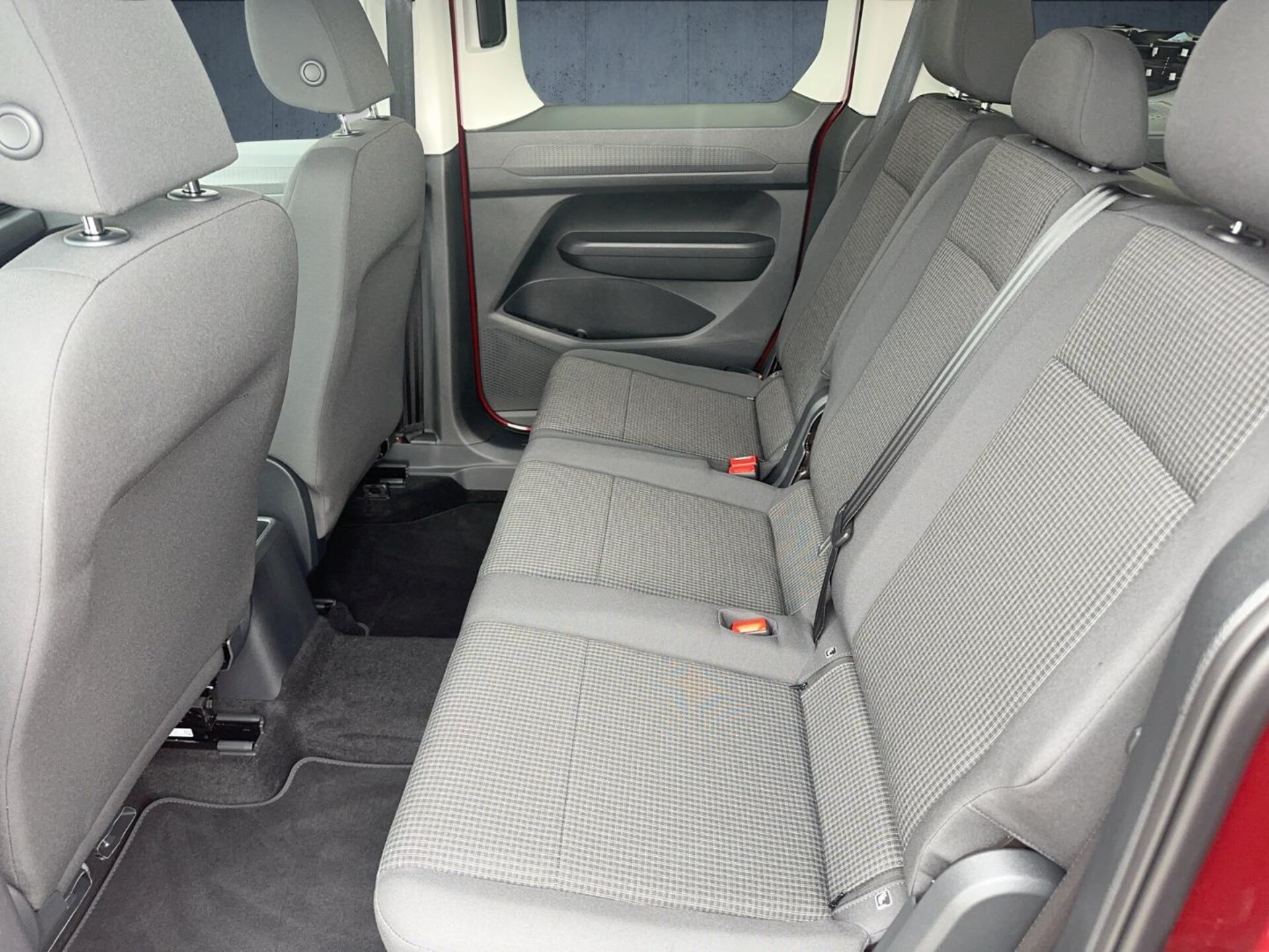 Volkswagen Caddy Basis-Modell