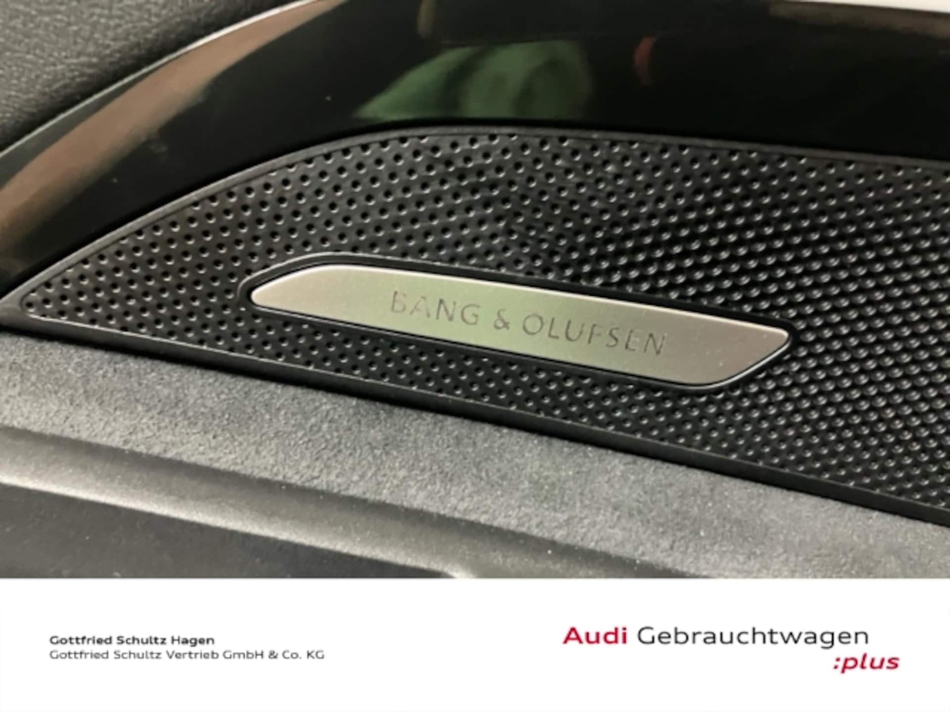 Audi SQ5 Sportback edition one