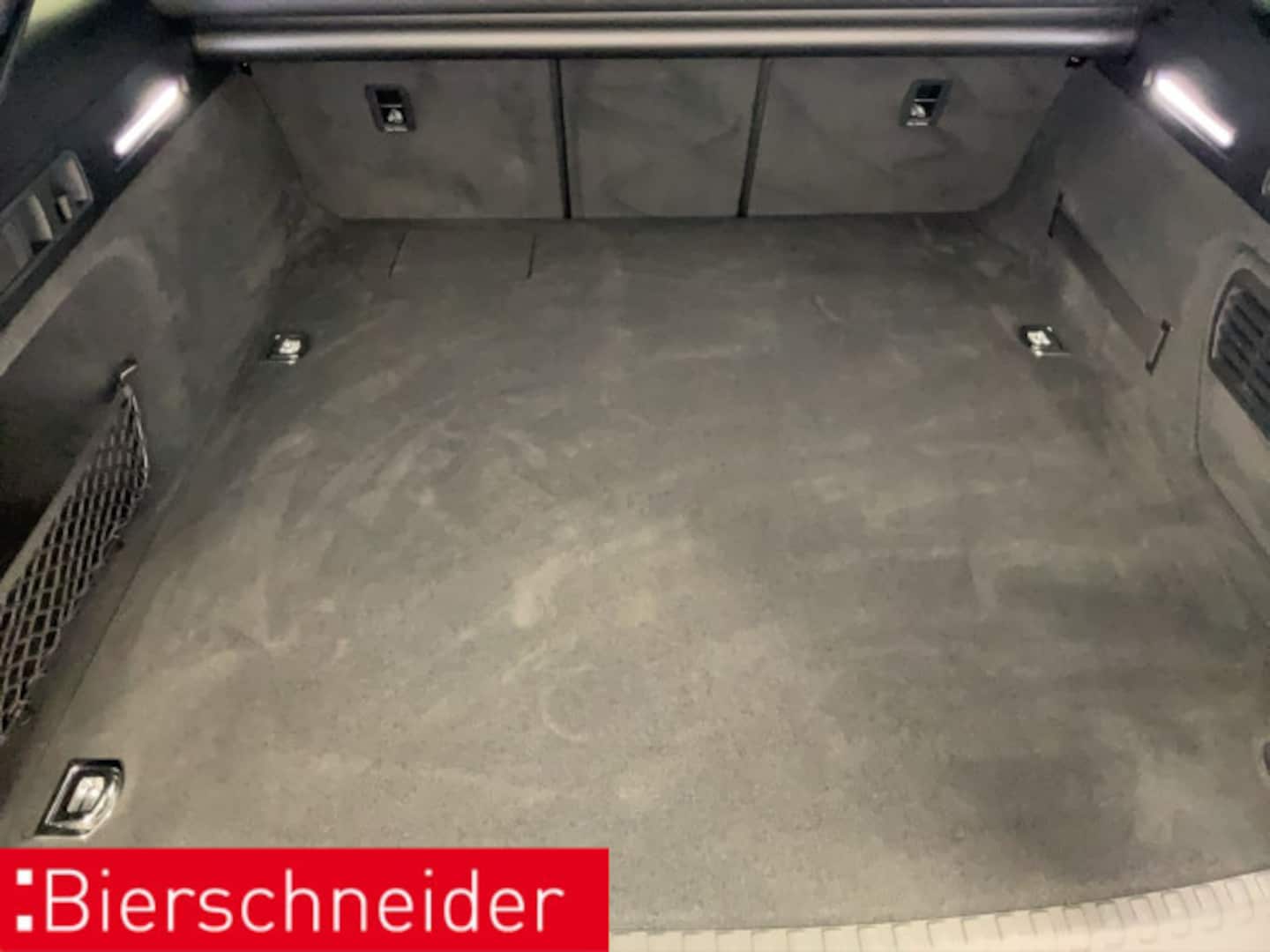 Bild über Audi A6 Avant TFSI e advanced 50 TFSI e quattro S tronic - für weitere Informationen kontaktieren Sie den Audi Partner