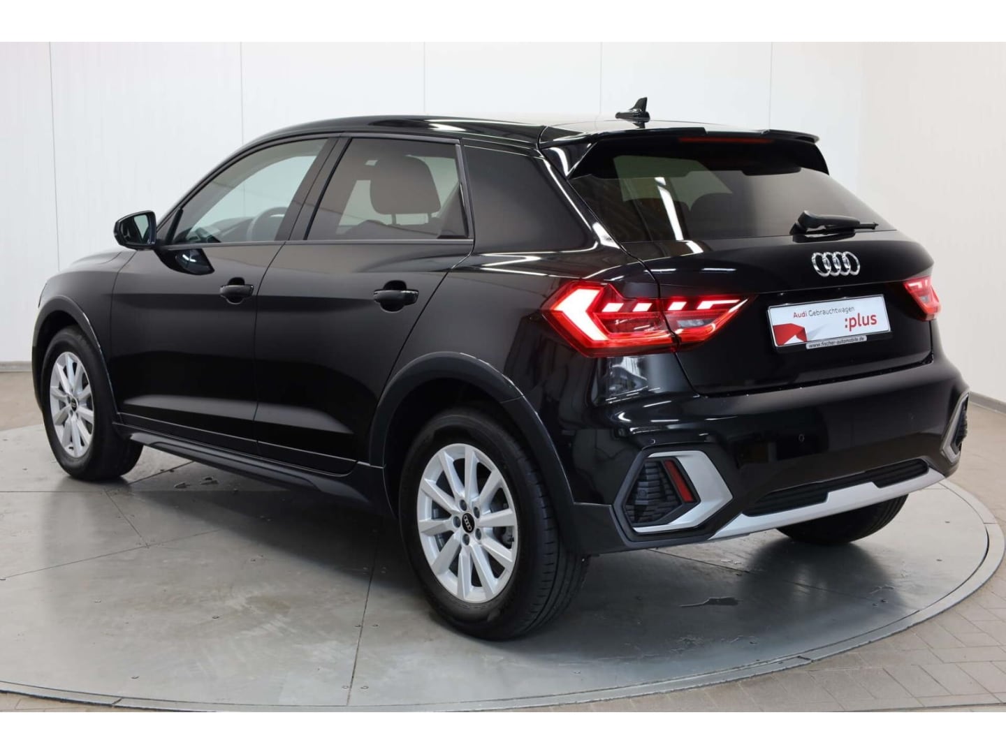Bild über Audi A1 allstreet 30 TFSI Schaltgetriebe - für weitere Informationen kontaktieren Sie den Audi Partner