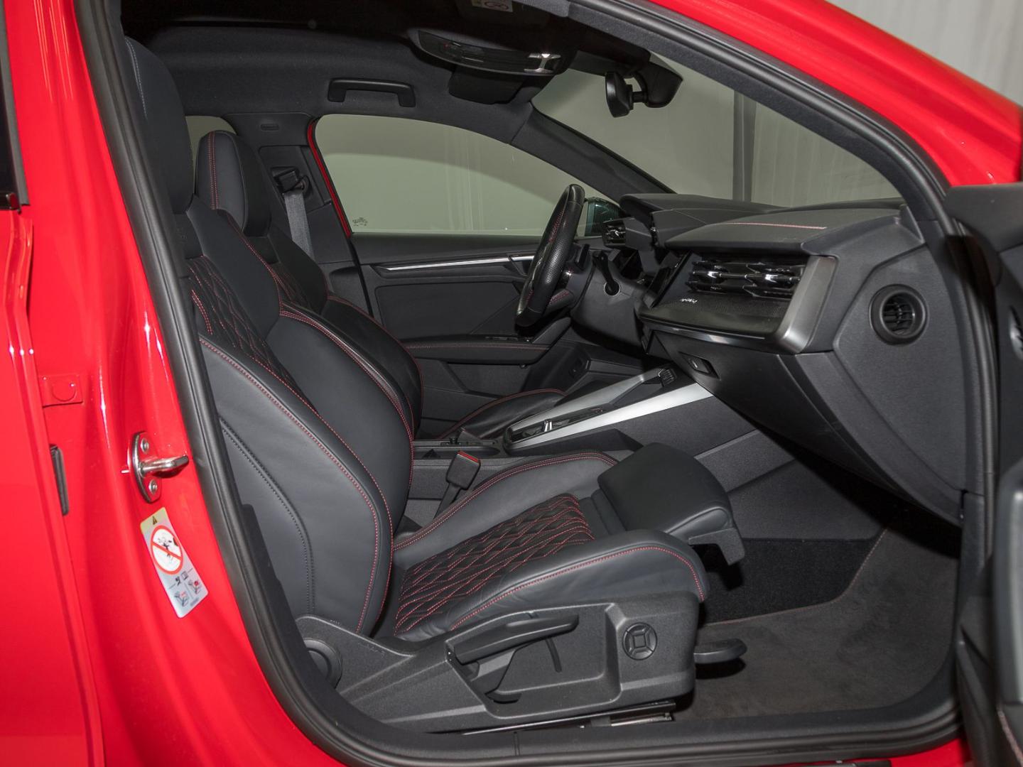 Image about Audi S3 Limousine TFSI quattro S tronic