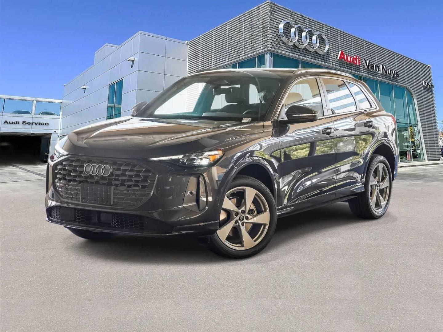 2026 Audi Q5 Premium Plus quattro's photo