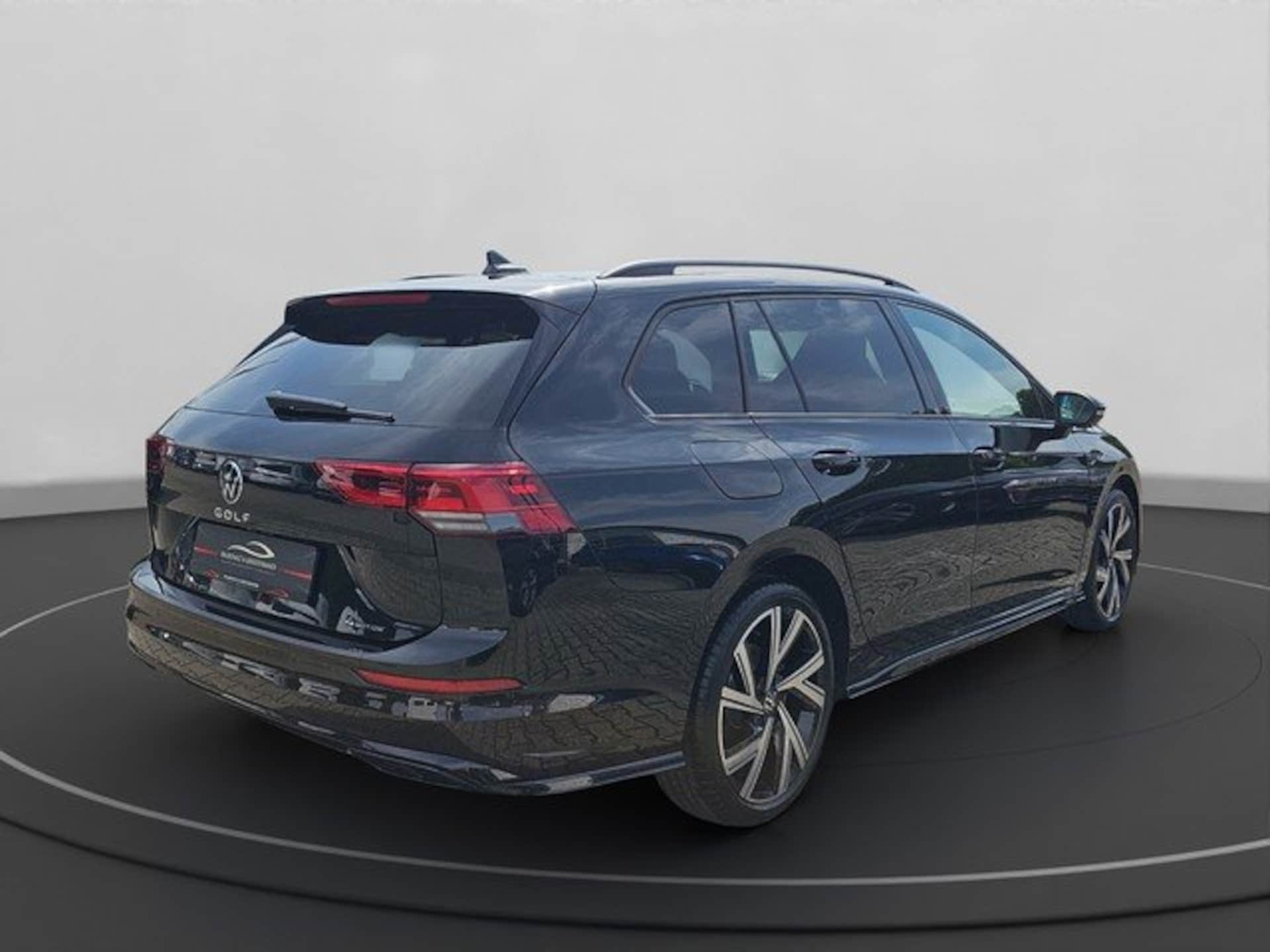 Volkswagen Golf Variant R-Line
