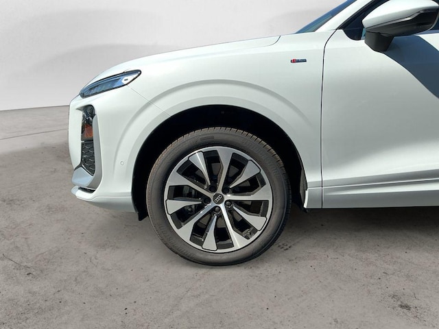 2026 Audi Q3 Base - Photo 9