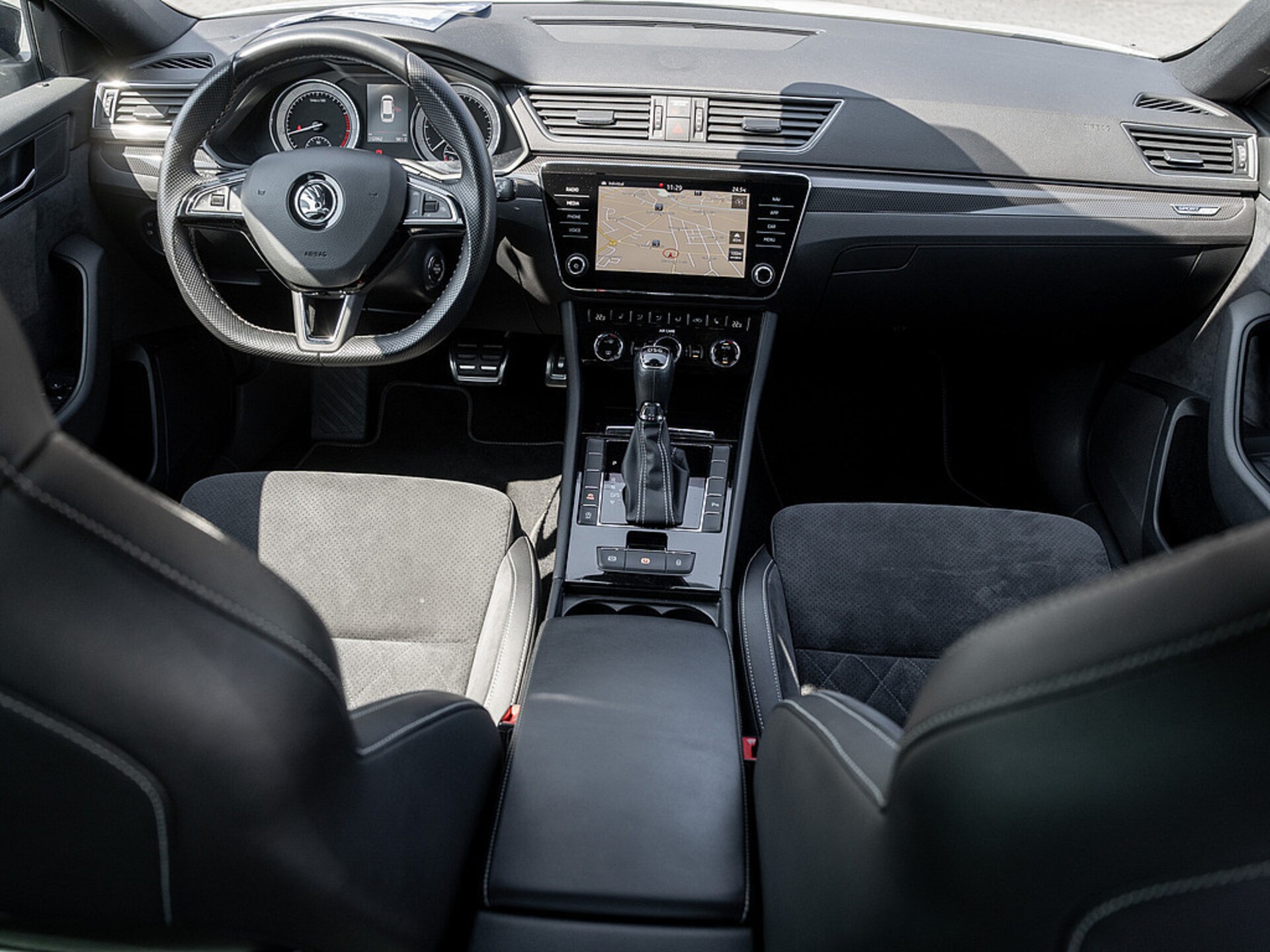 Skoda Superb Combi Ambition