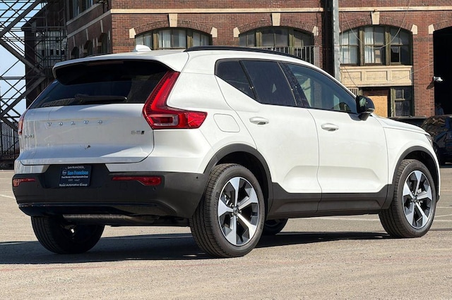 2026 Volvo XC40