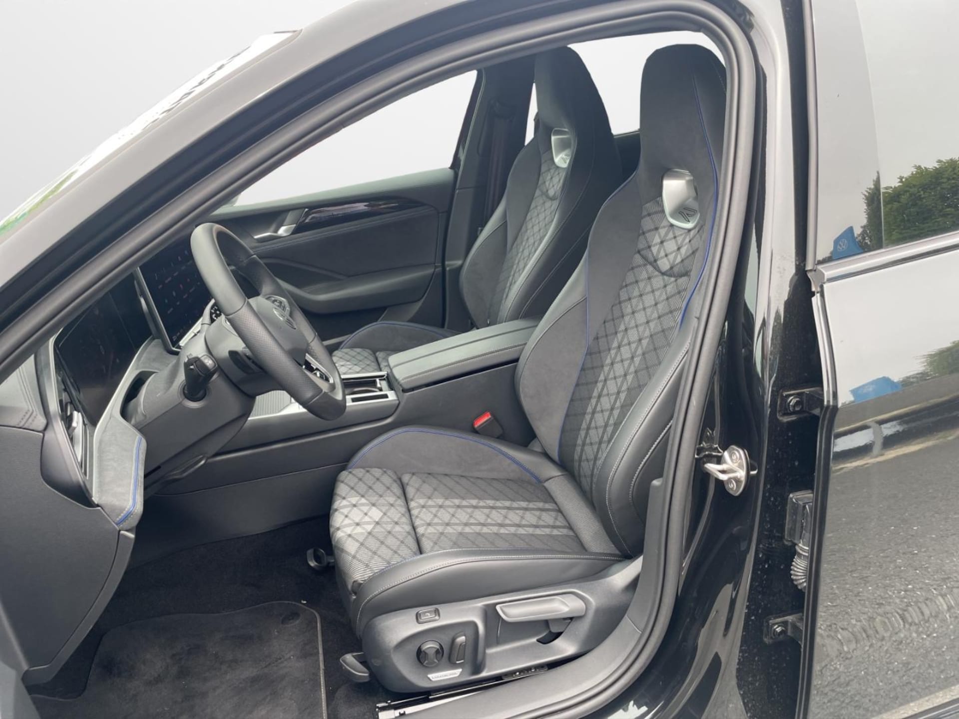 Volkswagen Passat R-Line