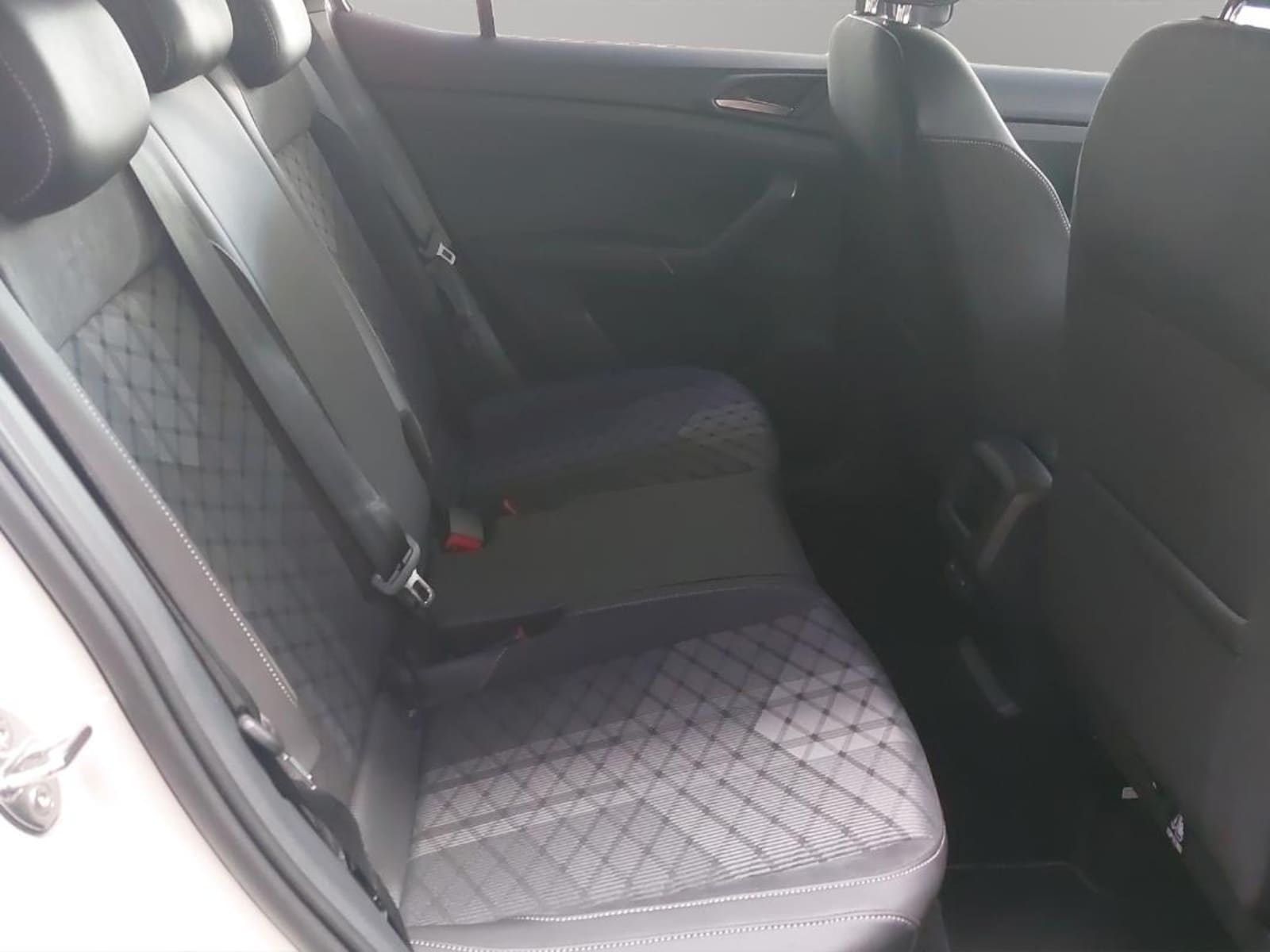 Volkswagen T-Cross – Bild 21
