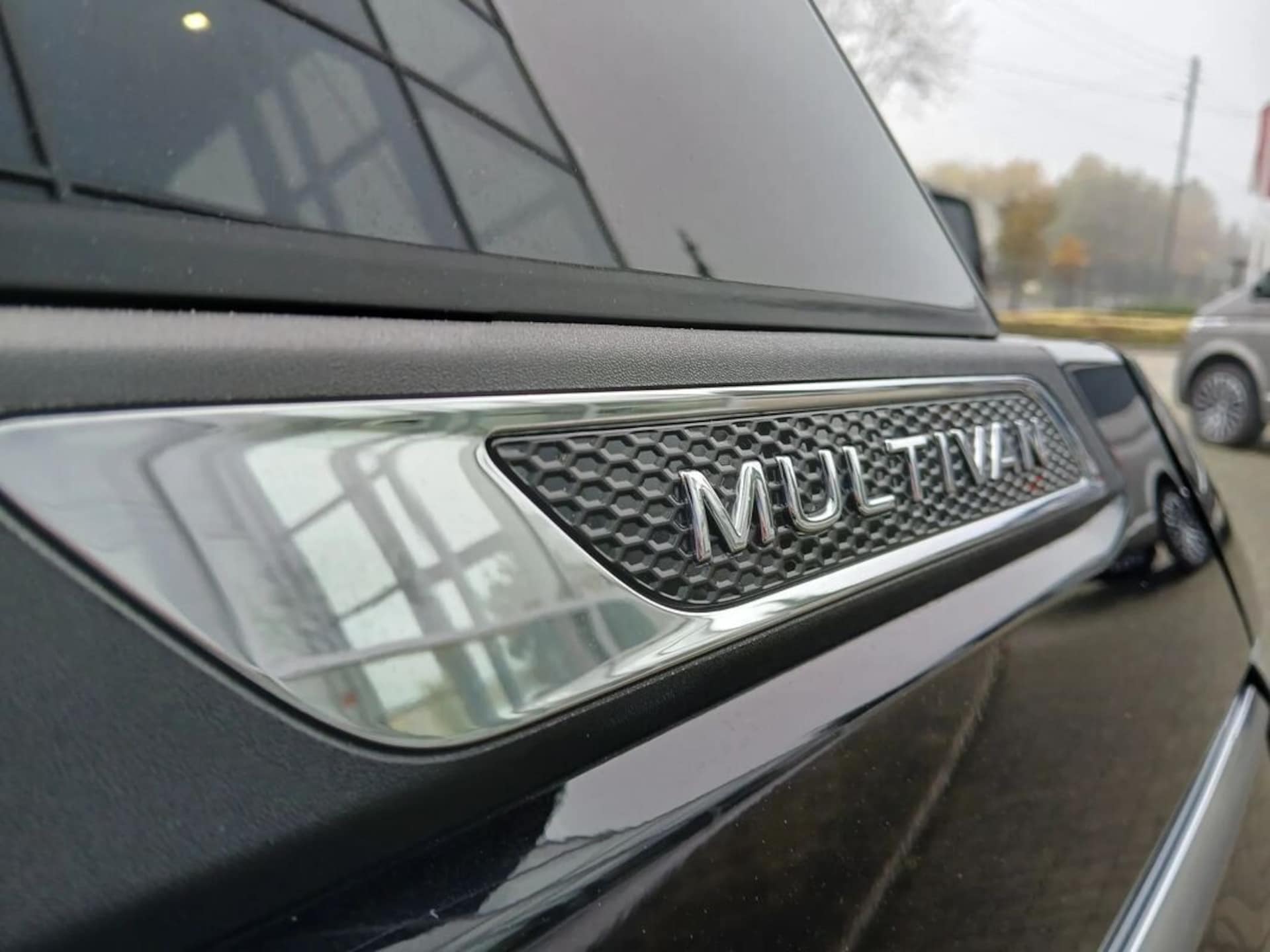 Volkswagen Multivan długi rozstaw osi Style