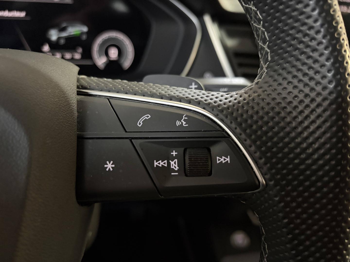 Image about Audi Q5 TFSI e S line 55 TFSI e quattro 270 kW (367 ch) S tronic