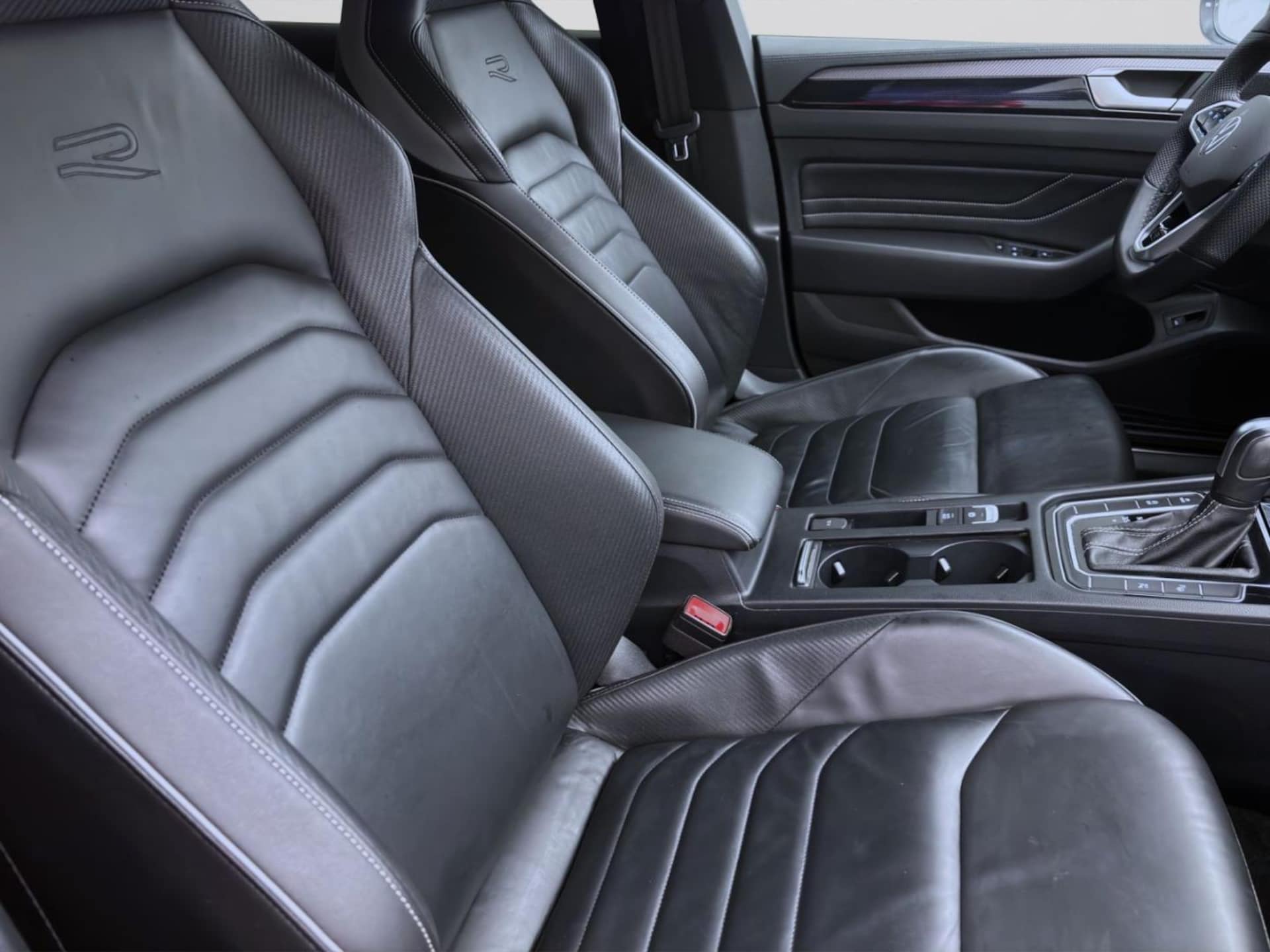 Volkswagen Arteon R-Line