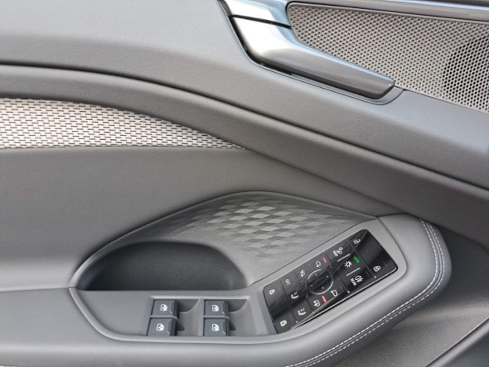 Audi A6 Avant edition one