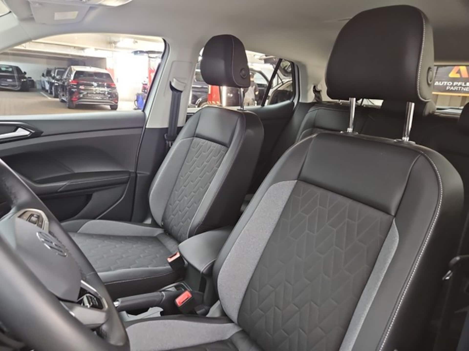 Volkswagen T-Cross Life