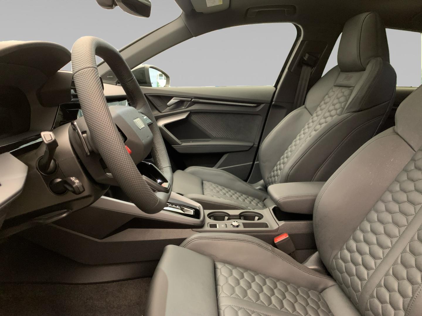 Image about Audi RS 3 Sportback TFSI quattro S tronic