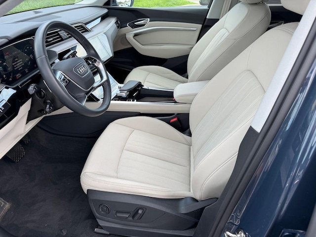 2024 Audi Q8 e-tron