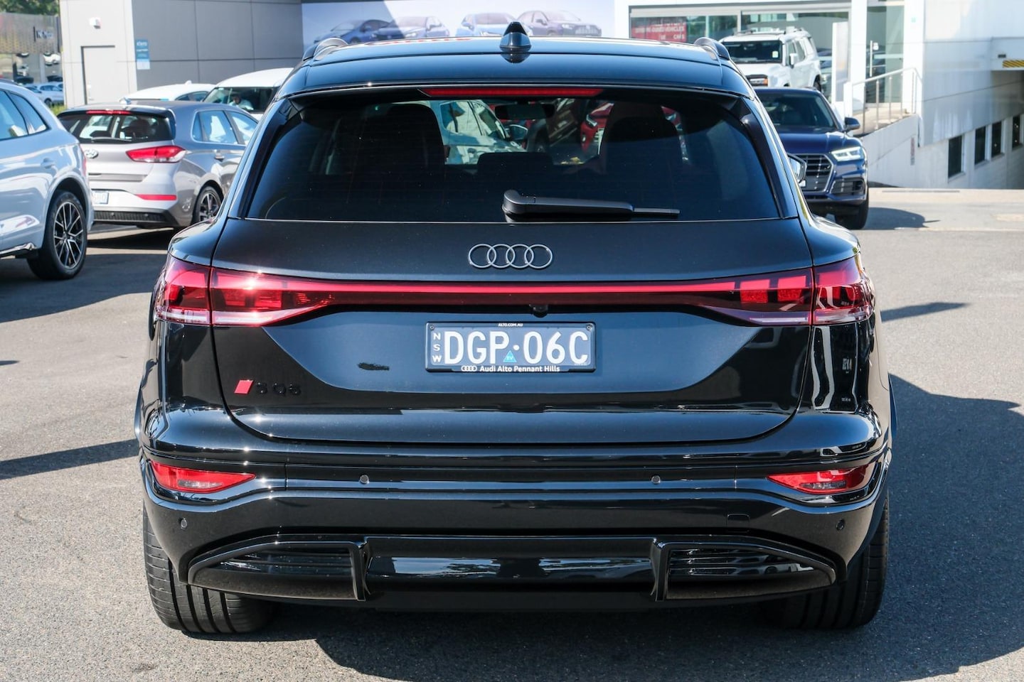 Image about Audi SQ6 SUV e-tron e-tron quattro