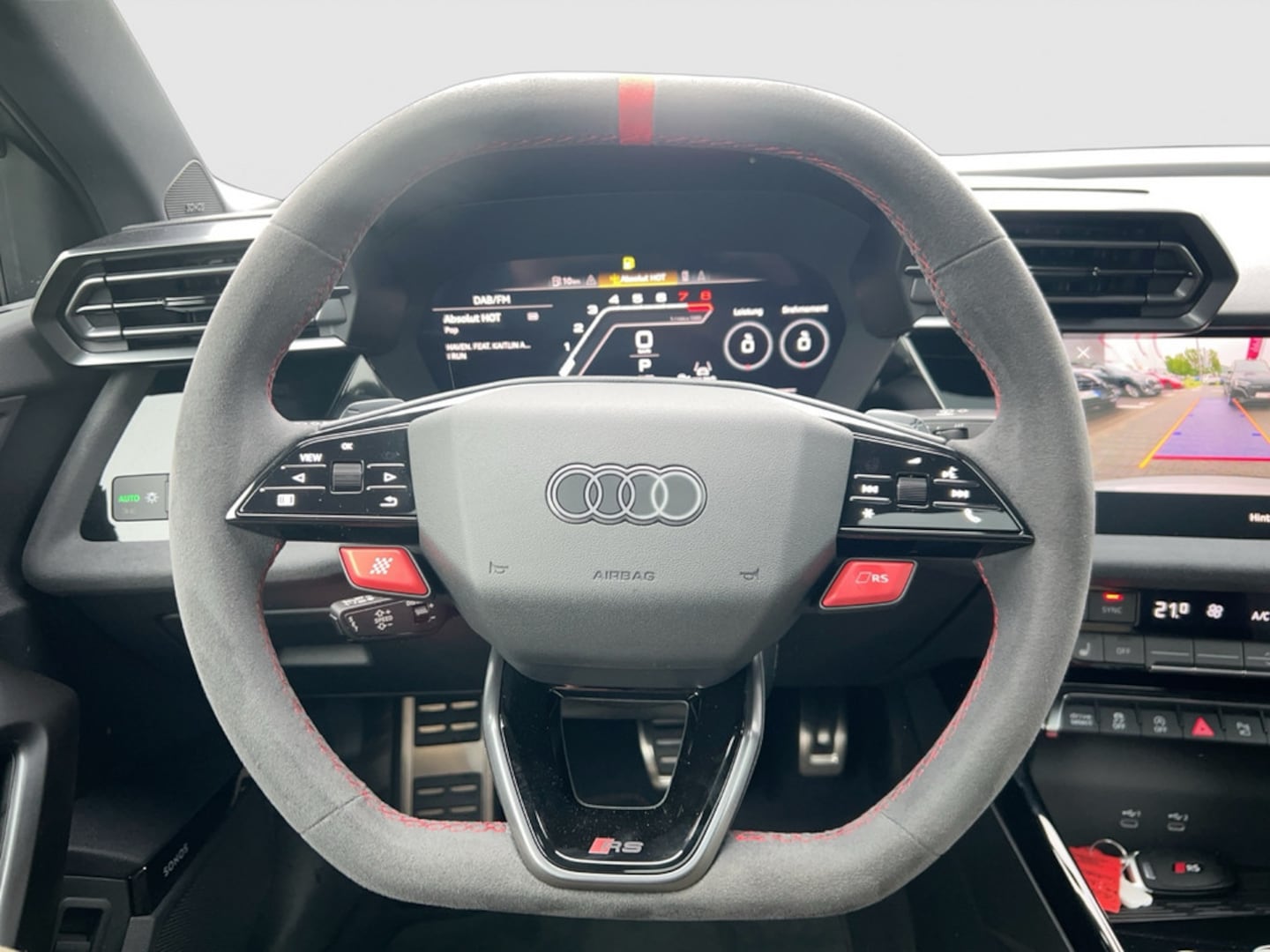 Bild über Audi RS 3 Limousine TFSI quattro 294 kW S tronic - für weitere Informationen kontaktieren Sie den Audi Partner