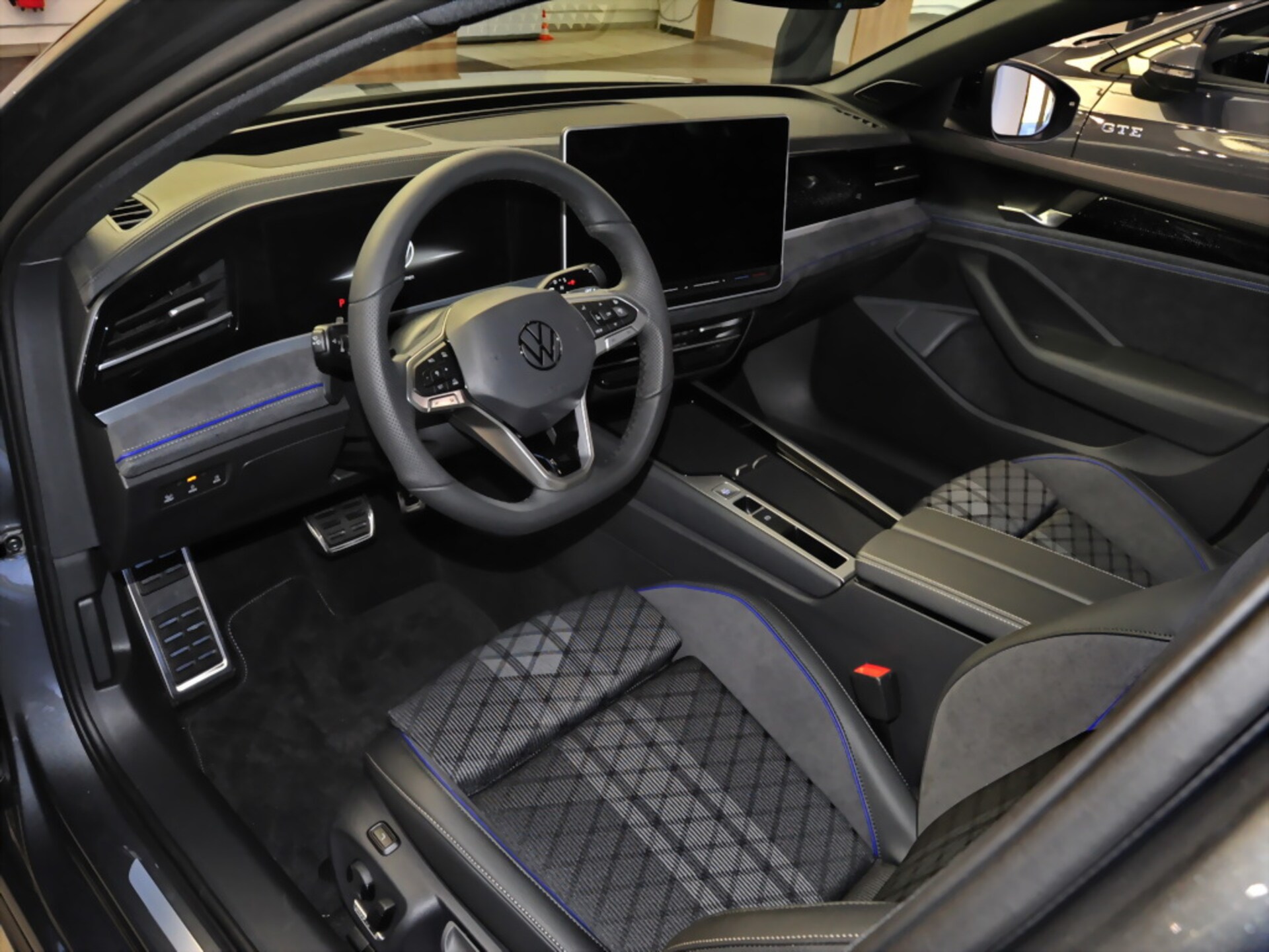 Volkswagen Passat R-Line