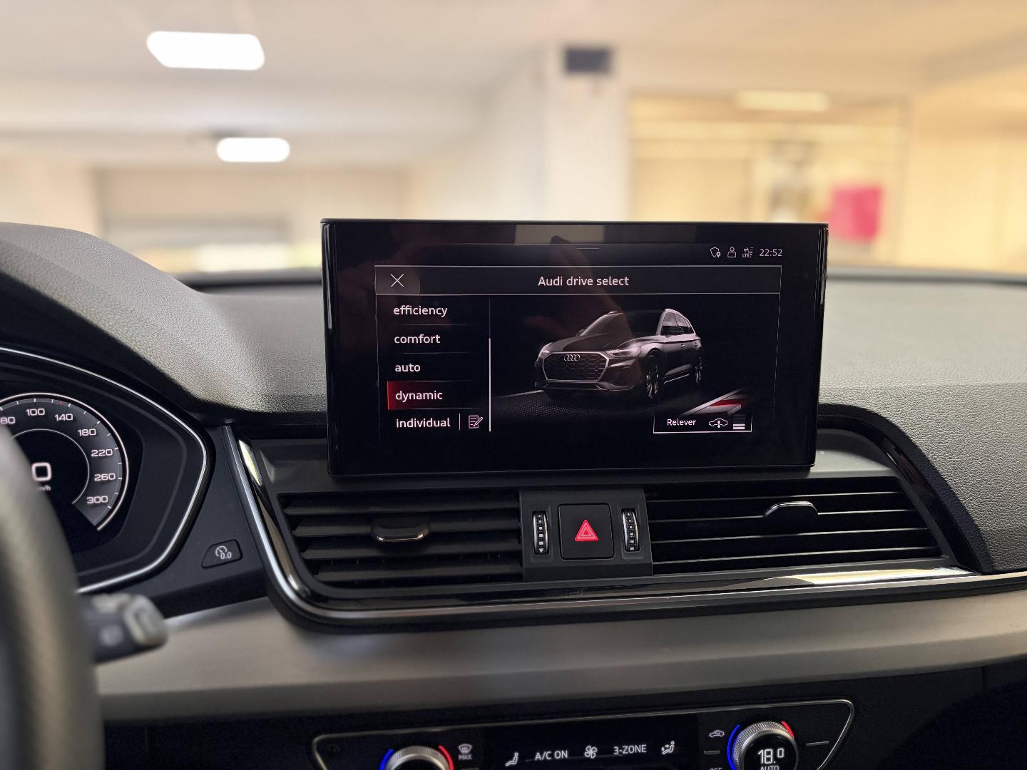 Image about Audi Q5 TFSI e S line 55 TFSI e quattro 270 kW (367 ch) S tronic