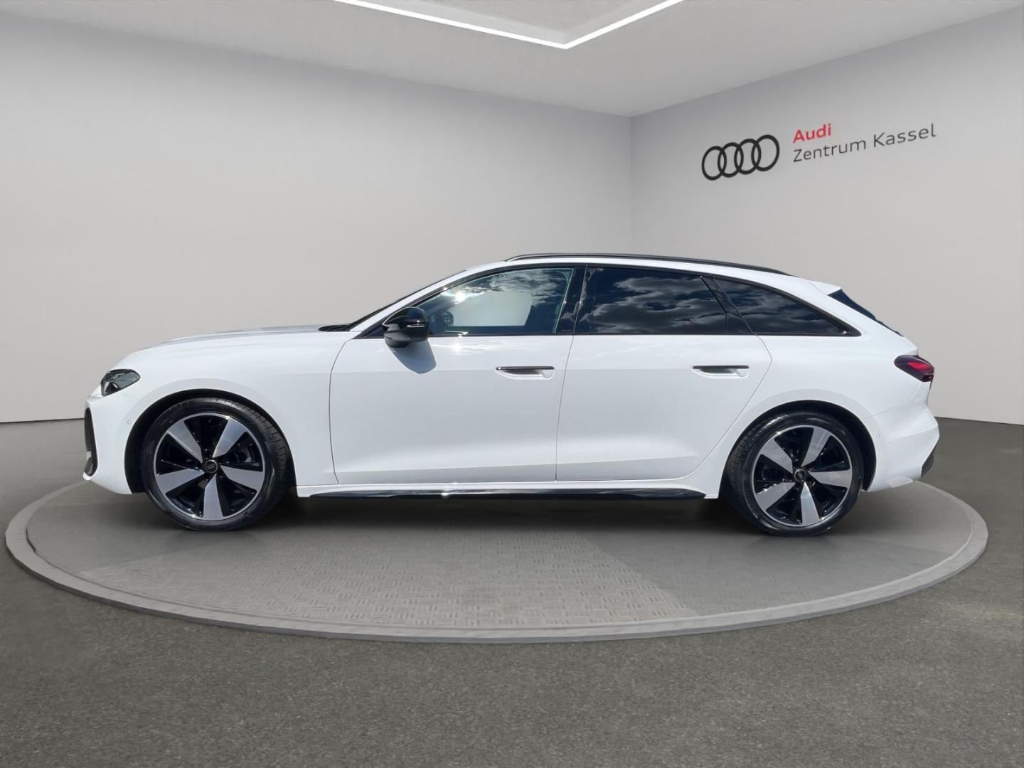 Bild über Audi A5 Avant TFSI S tronic - für weitere Informationen kontaktieren Sie den Audi Partner