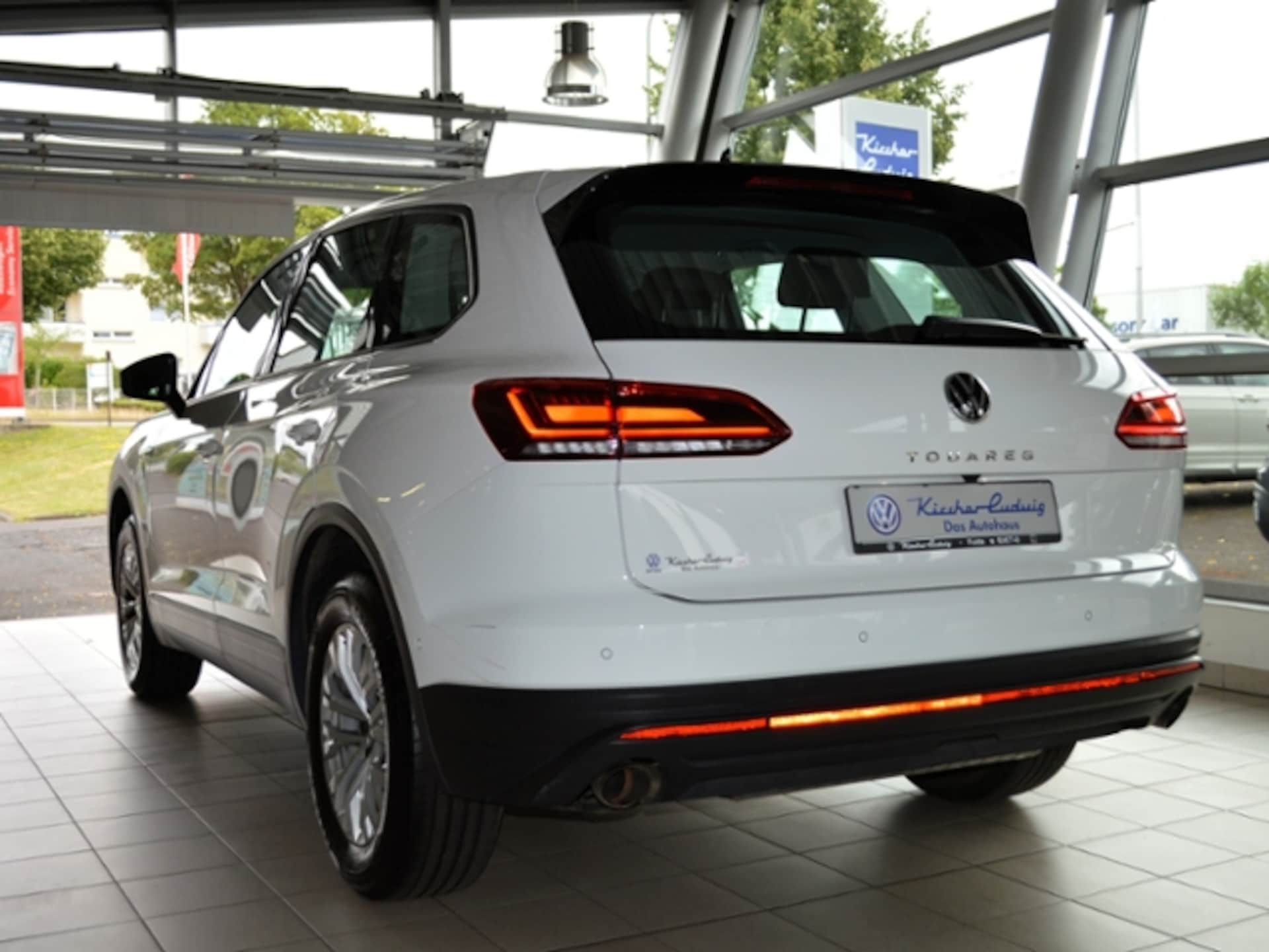 Volkswagen Touareg Basis-Modell