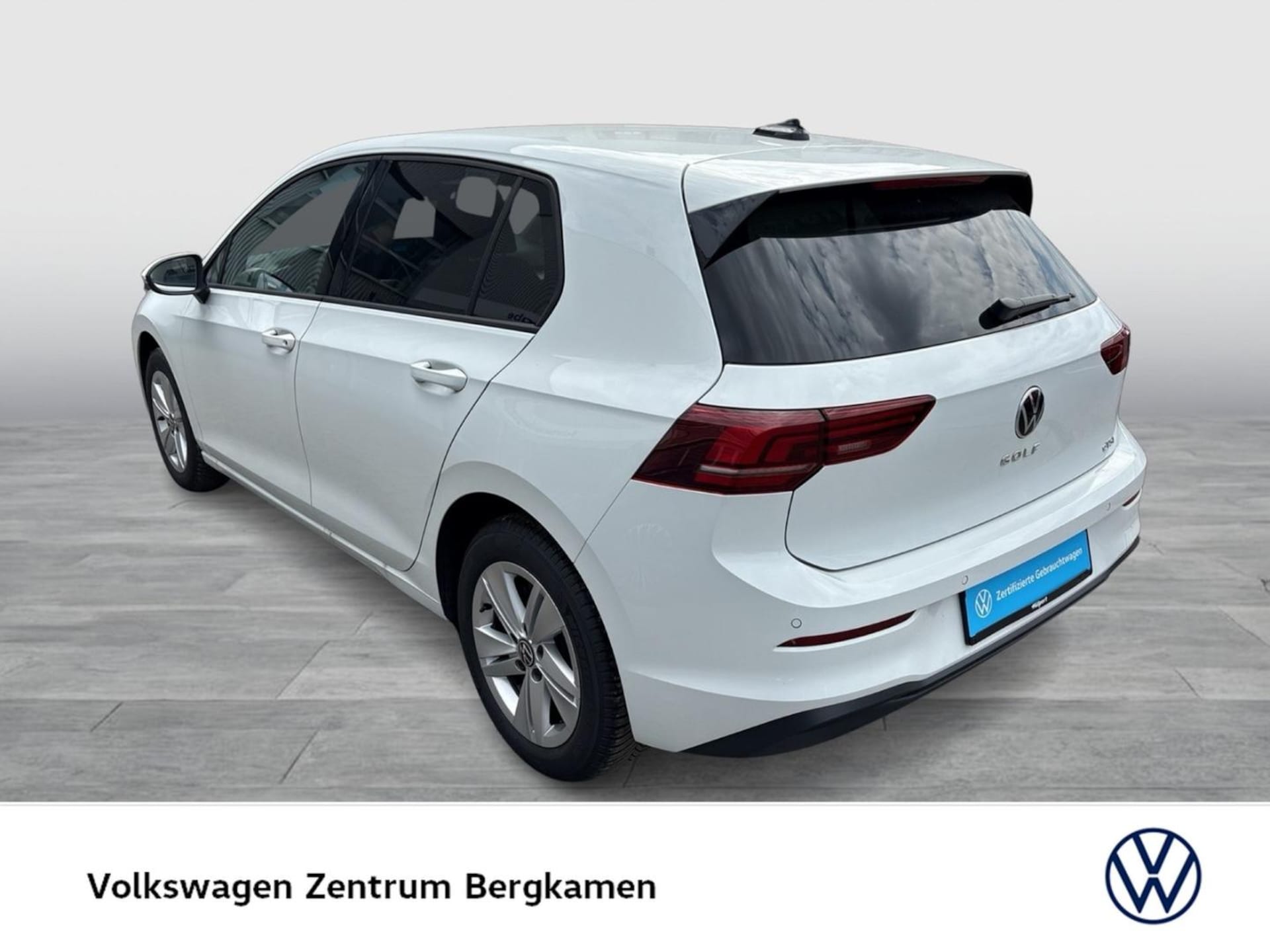 Volkswagen Golf Life