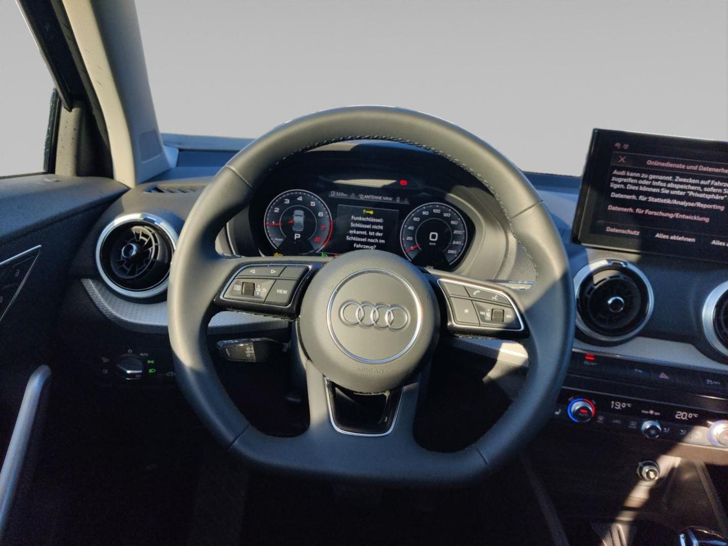 Bild über Audi Q2 advanced 35 TFSI S tronic - für weitere Informationen kontaktieren Sie den Audi Partner